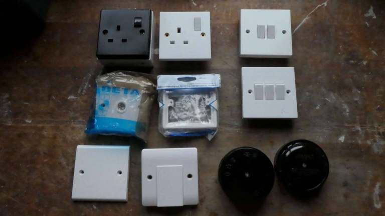 230v mixed sockets, switches etc –new & used 