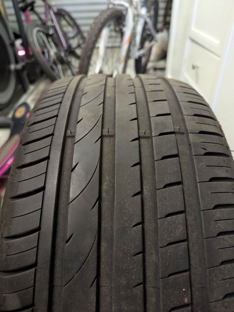 Aptany Sport 245/35 R19 XL Tyre 