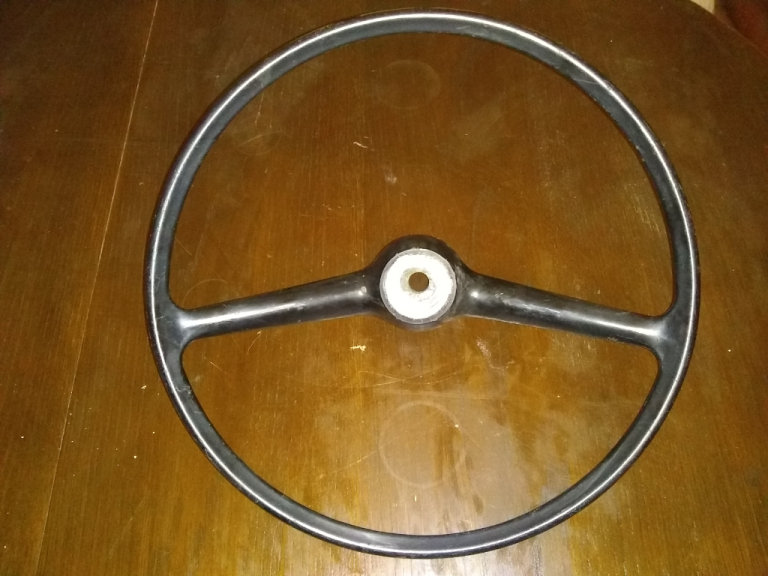 MORRIS MINOR STEERING WHEEL