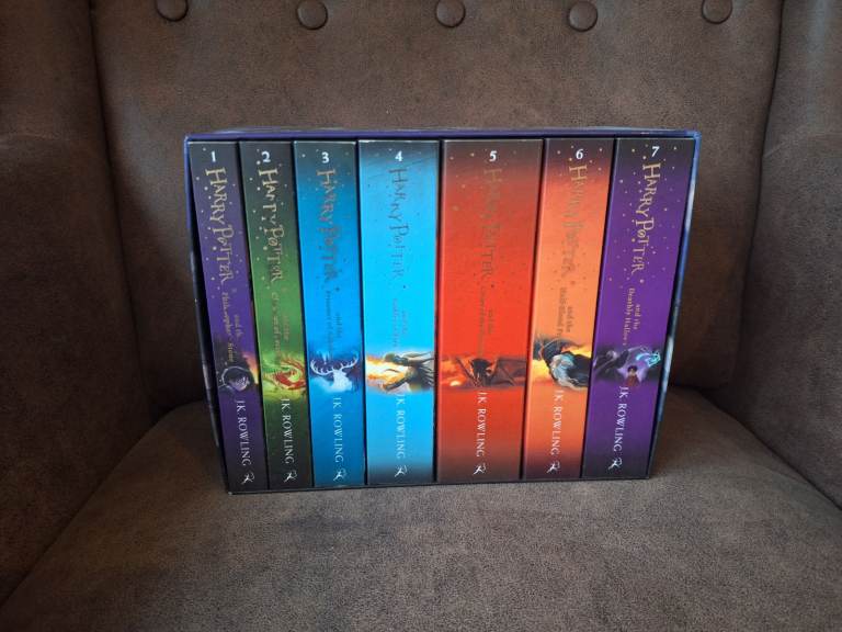 Harry Potter Boxed Book Set Complete Collection 1-7 New