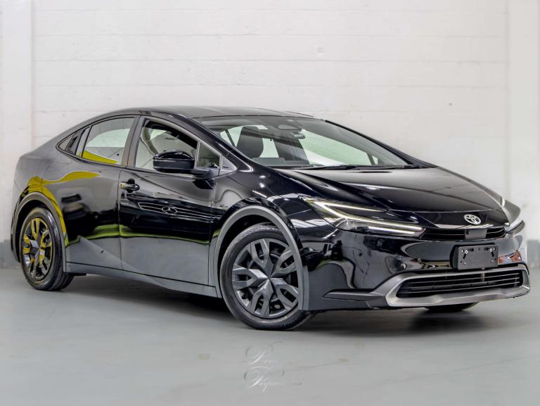 2025 Toyota Prius 2.0 13.6kWh Design Hatchback 5dr Hybrid CVT Euro 6 (s/s) (223 ps) Hatchback Hyb...