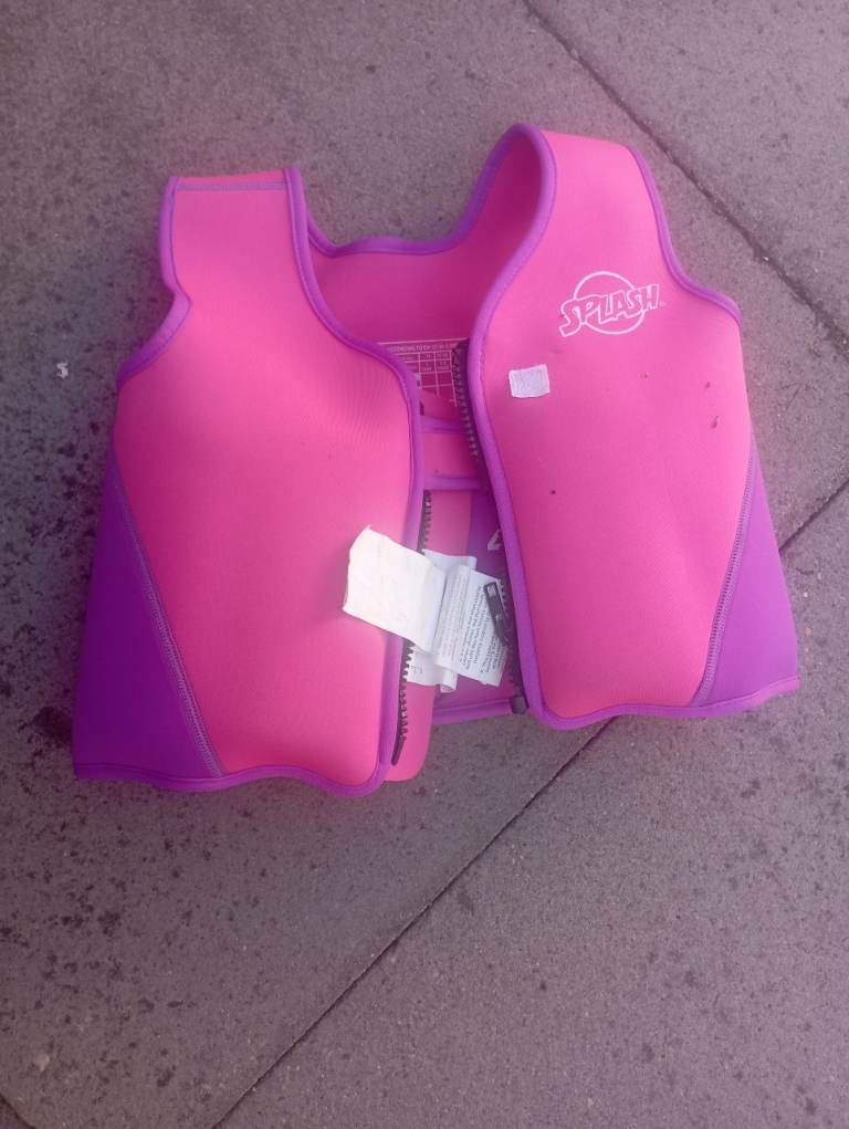 Swimming aid jacket float