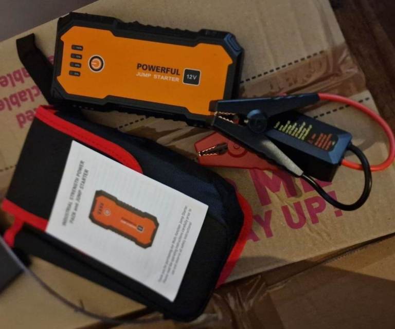 32000 portable battery charger Jump starter perfect 
