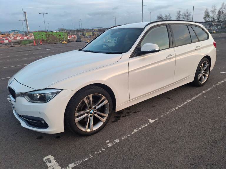 BMW 320d white estate
