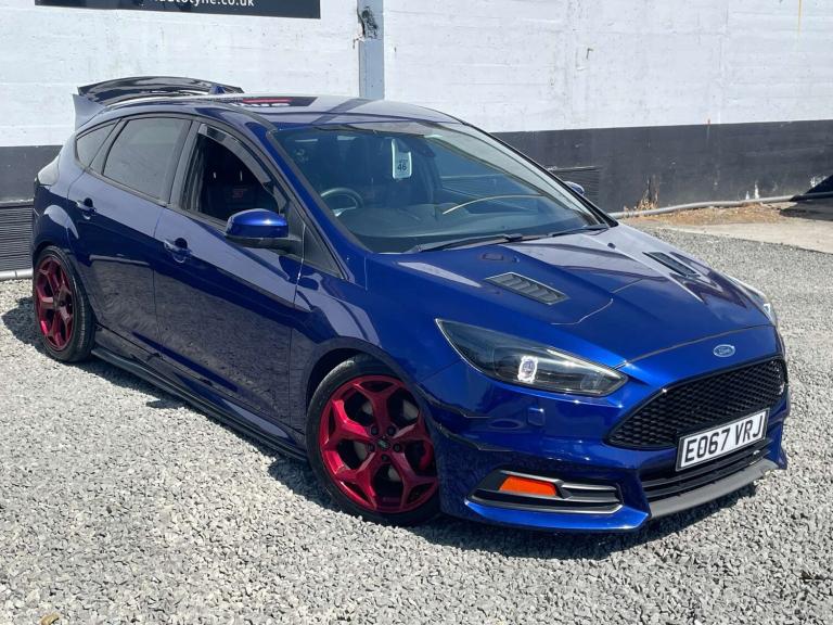 2017 Ford Focus 2.0T EcoBoost ST-3 Hatchback 5dr Petrol Manual Euro 6 (s/s) (250 ps) Hatchback Pe...