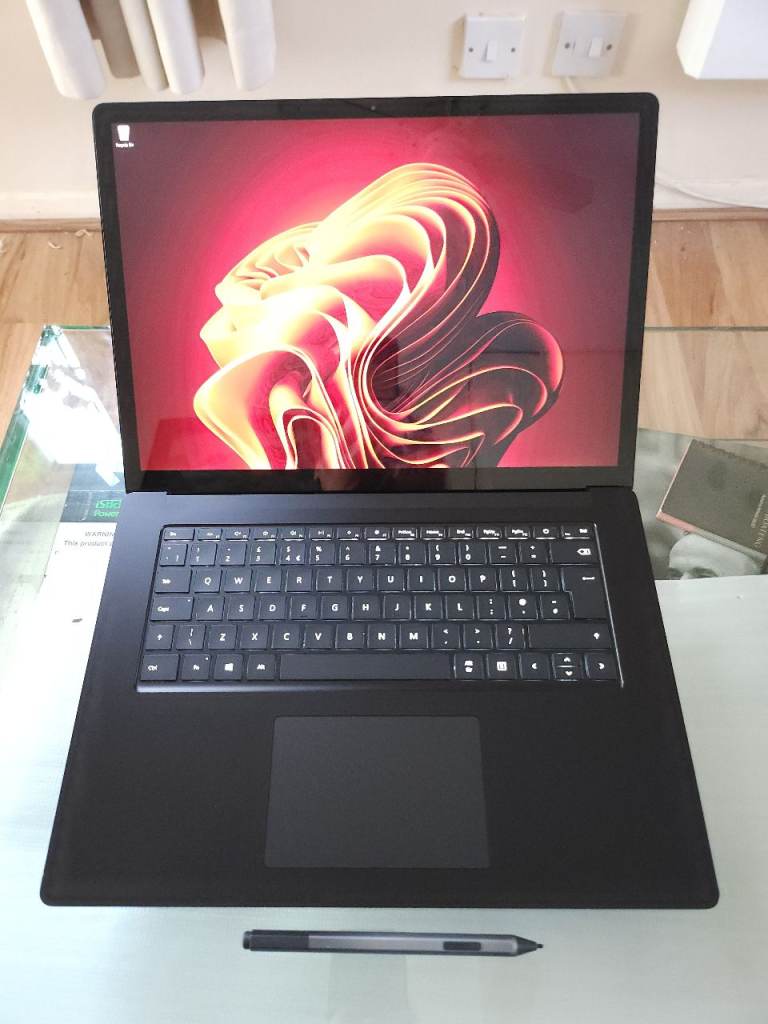 ❤️ Microsoft Surface Laptop 3 15” (2496x1664) Touchscreen i5-1035G7 8GB RAM 256GB SSD Black STYLUS