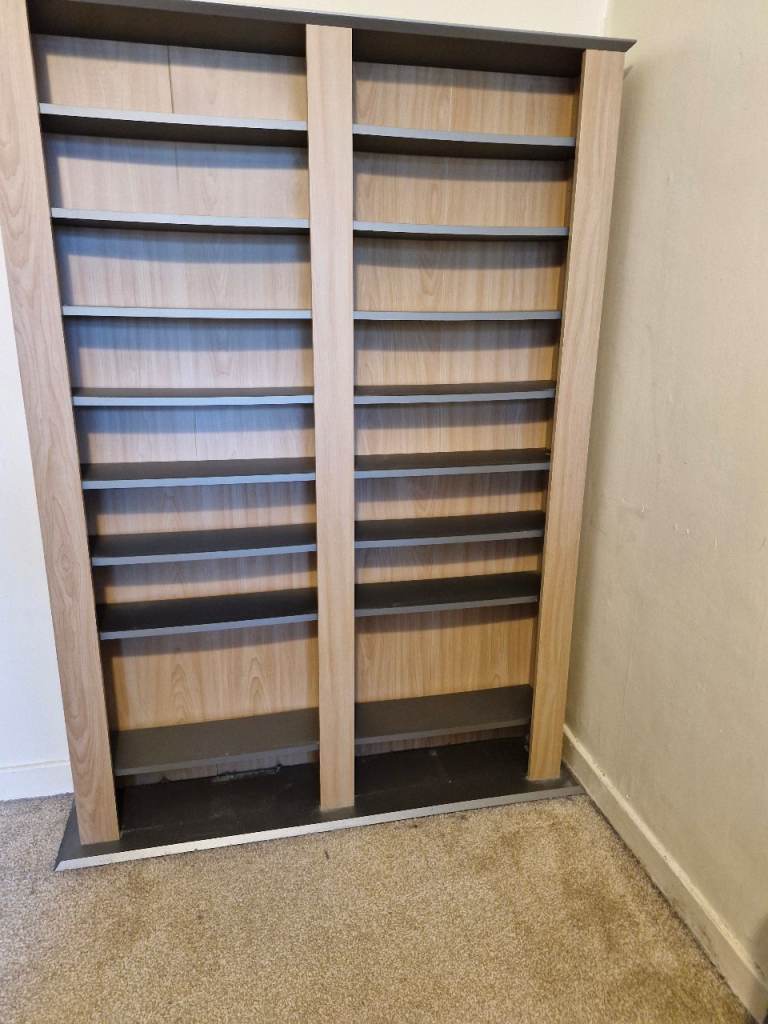 Shelving unit free