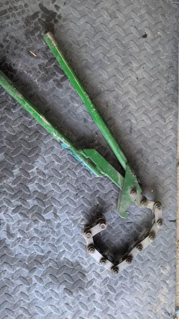 Super Sleeve 100mm Pipe Chain Cutter – Used Condition