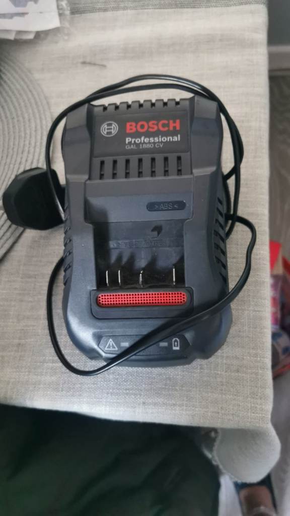 Bosch Professional GAL 1880 CV Quick Charger for Power Tools