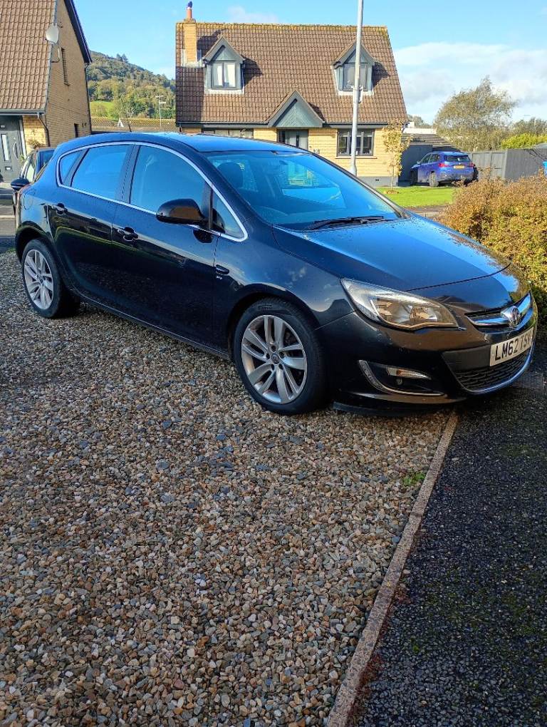 Vauxhall, ASTRA, Hatchback, 2012, Manual, 1956 (cc), 5 doors