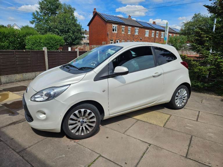 Ford, KA, Hatchback, 2010, Manual, 1242 (cc), 3 doors