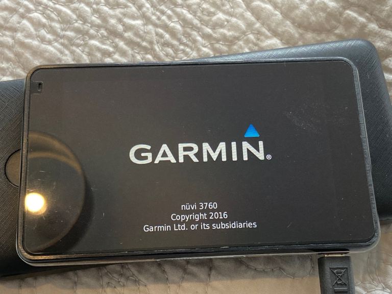 Garmin Nuvi 3760 Sat Nav slim touchscreen as new 