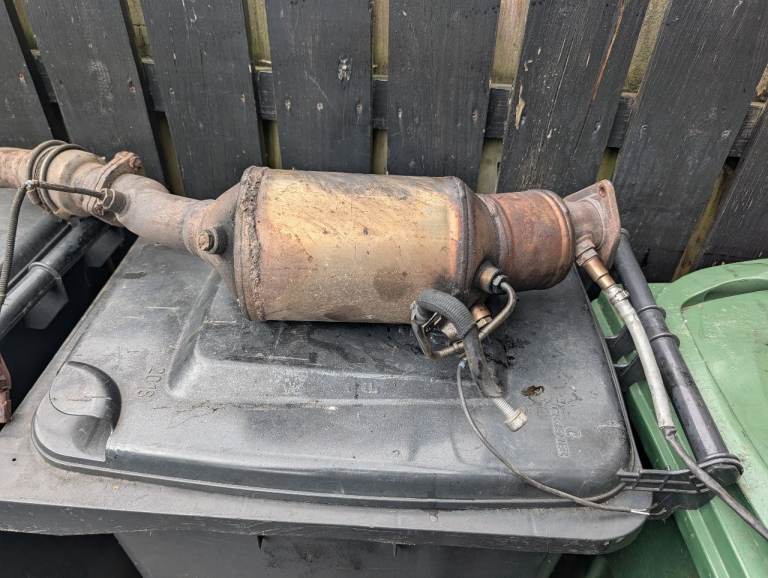 Audi A4 B8 2.0 TDI dpf - gutted 