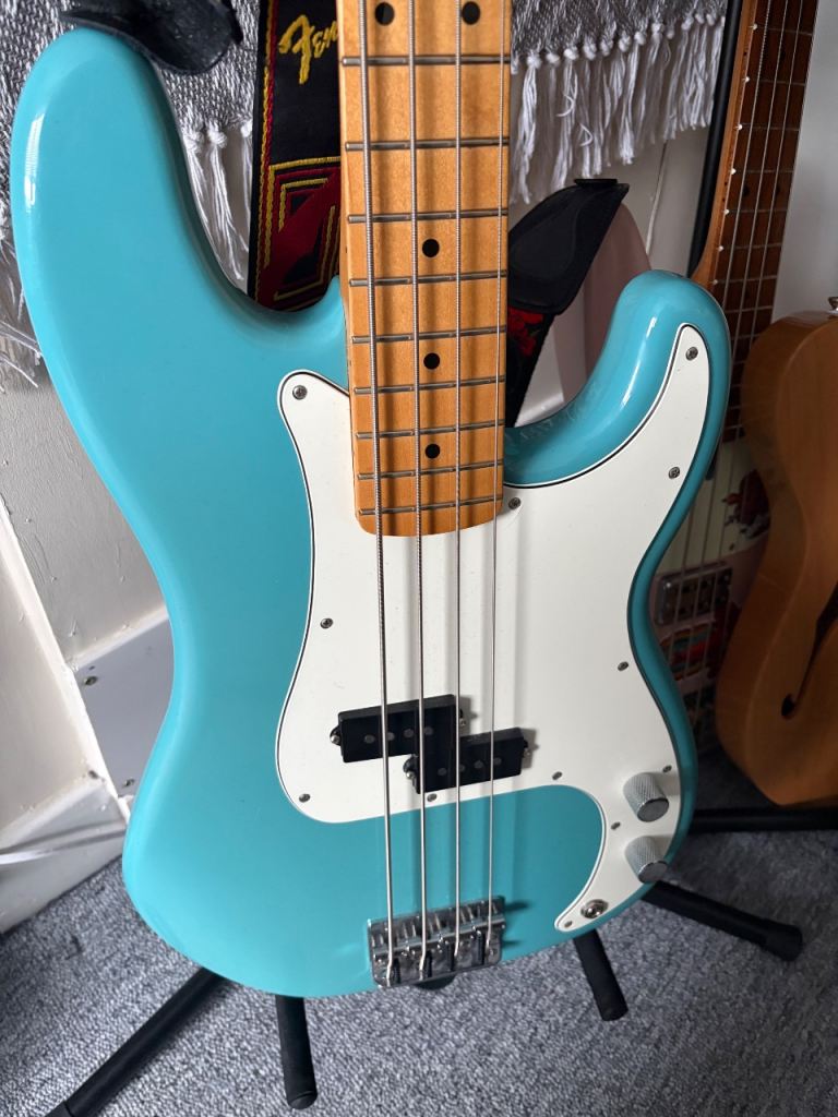 Fender Player II Precision Bass Aquatone Blue 