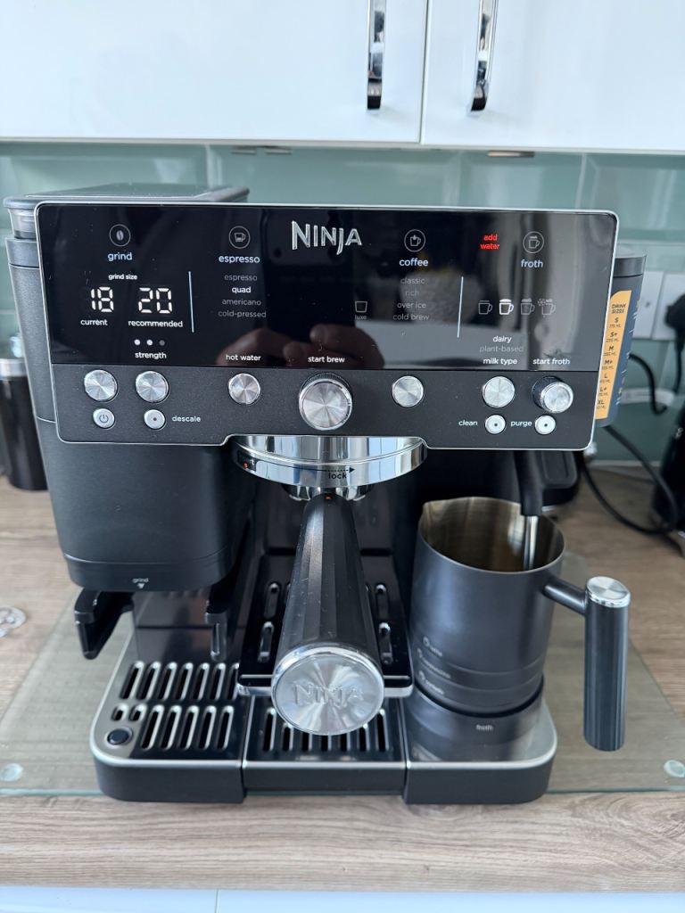 Ninja lux cafe - As Good As New, With Milk Frother