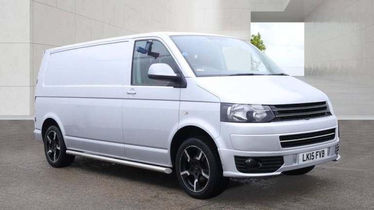 2015 Volkswagen Transporter 2.0 TDI 140PS Highline Van LWB  Sportline Kit PANEL VAN Diesel Manual