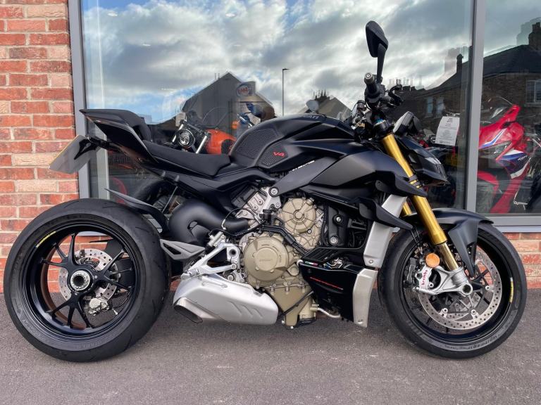 image for Ducati Streetfighter V4 S