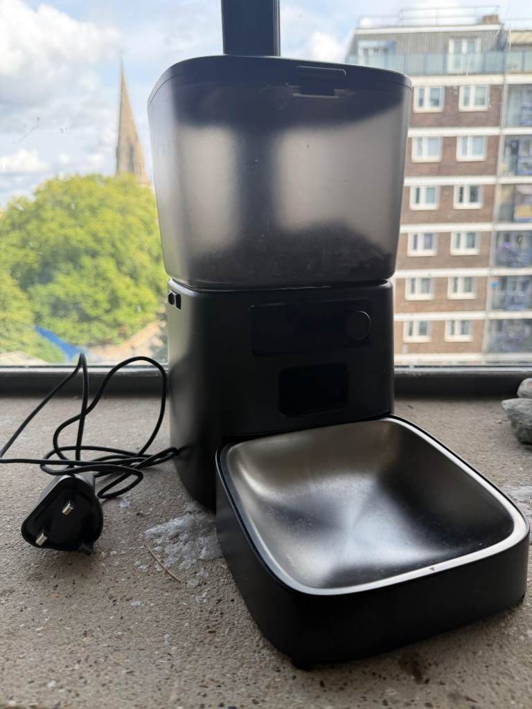 Oneisall Programmable Automatic Pet Feeder with Stainless Steel Bowl