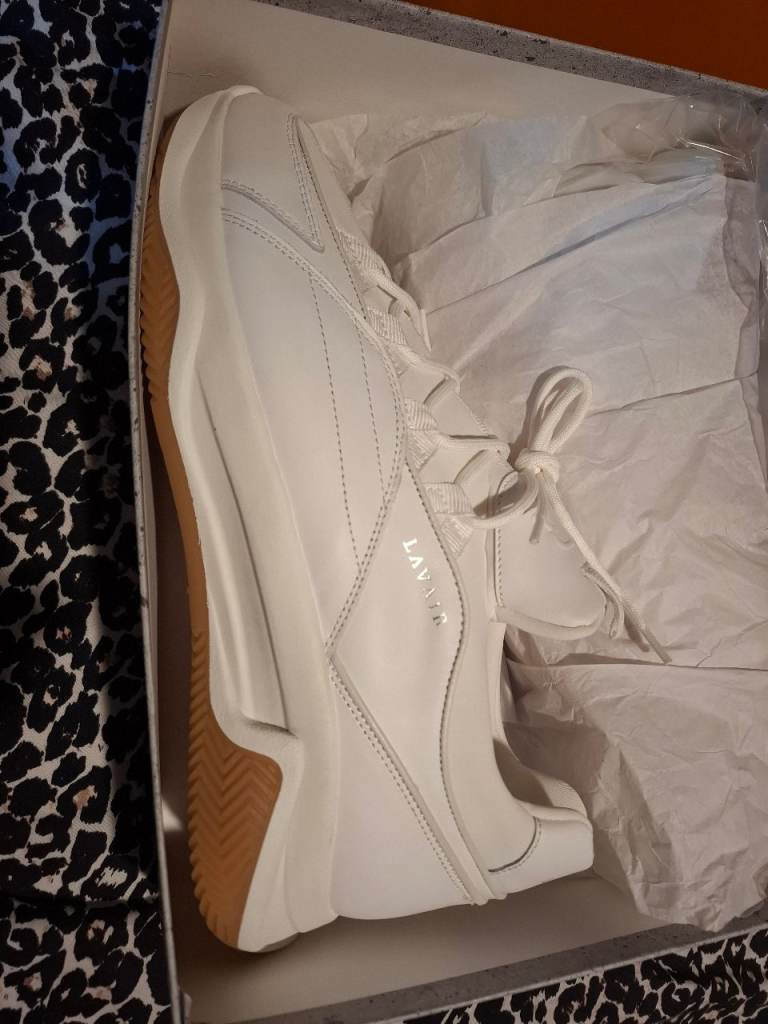 Lavair size 12
