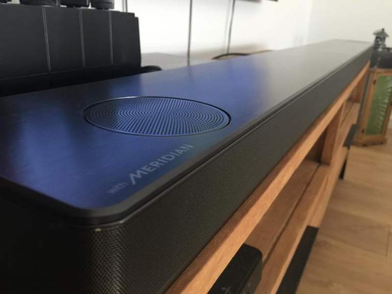 LG SN11RG Wi-Fi sound bar