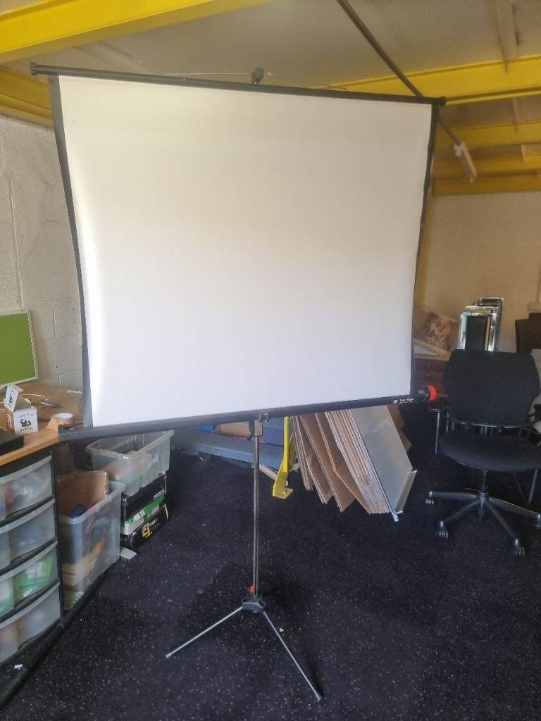 Top Vario Adjustable Reversable Projector Screen 1200mm by 1200mm Silver / White Cine Projector 