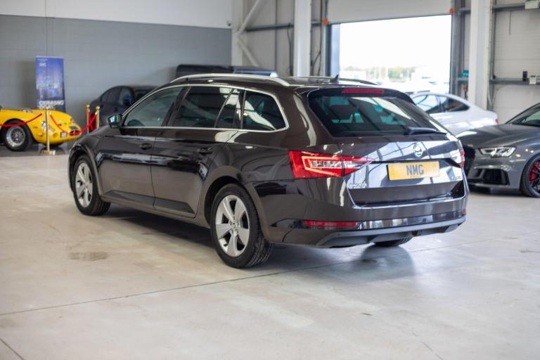 2016 Skoda Superb 2.0 TDI CR SE Technology 5dr ESTATE DIESEL Manual