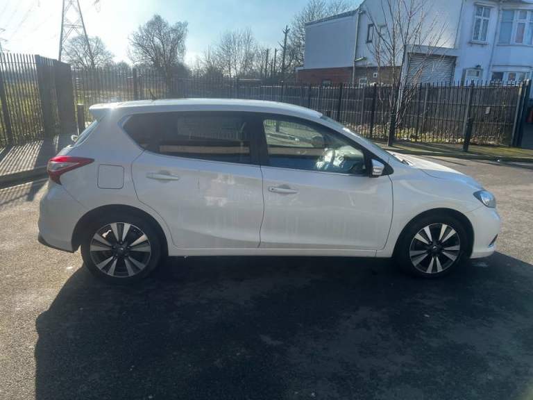 Nissan, PULSAR, Hatchback, 2015, Manual, 1197 (cc), 5 doors