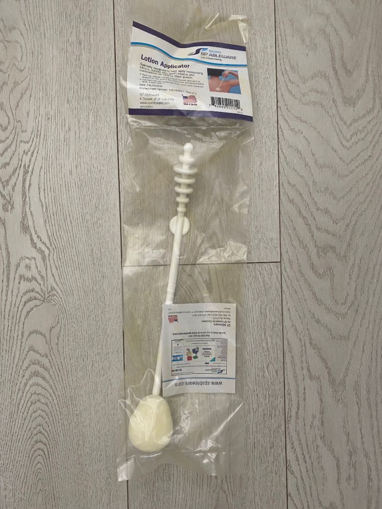 Long Handled Lotion Applicator Complete Care New
