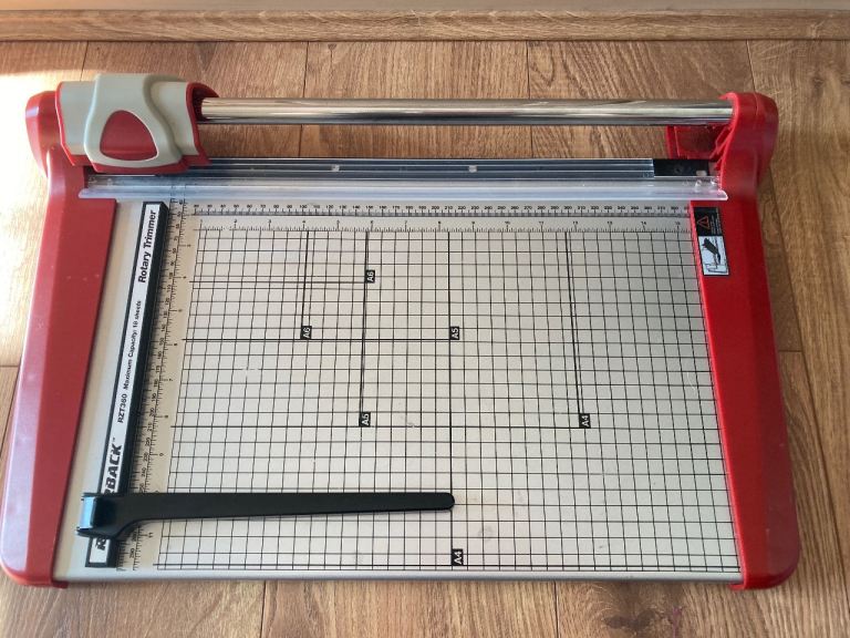 Razorback RZT360 A4 Rotary Paper Trimmer