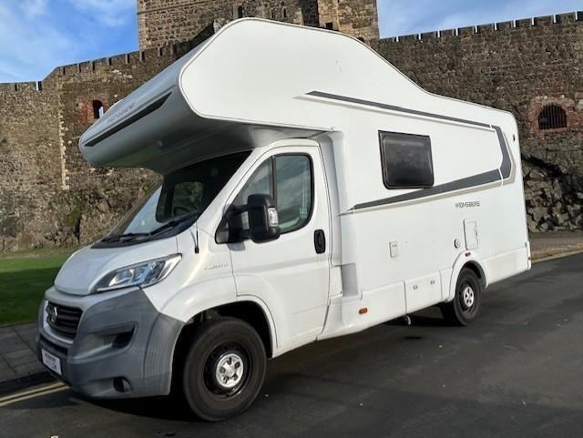 2016 WEINSBERG CARAHOME 600DKG 6 BERTH 6 BELTS MOTORHOME FOR SALE