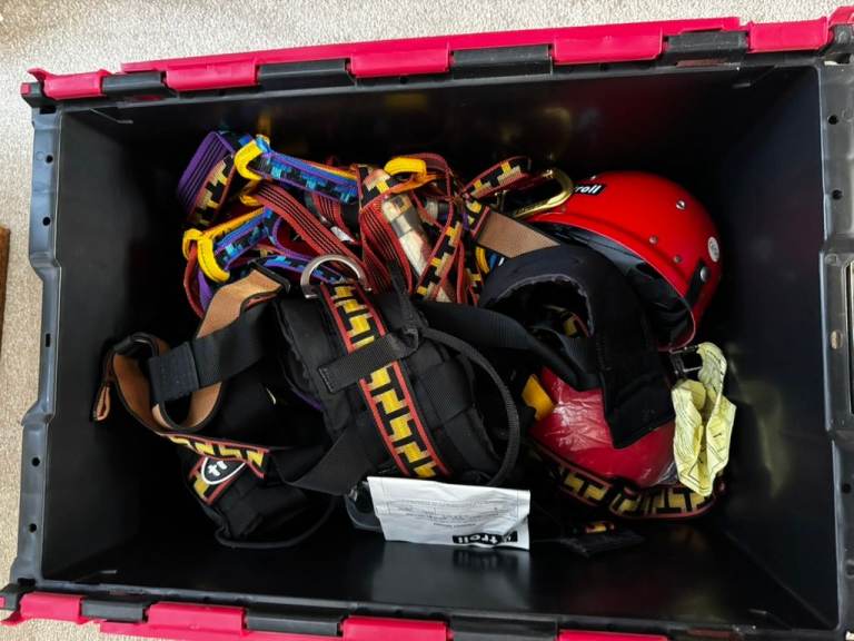 TROLL Climbing Safety Gear - Helmets, Harnesses, Carabiners