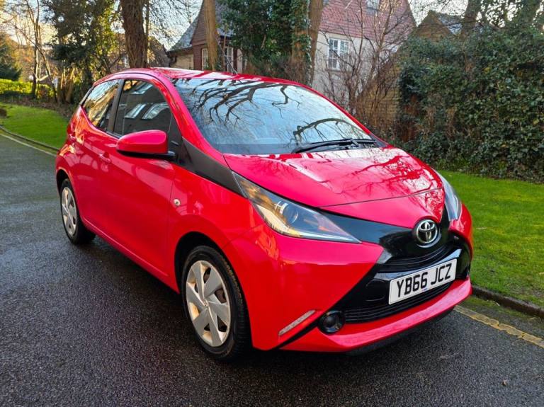 2017 Toyota AYGO 1.0 VVT-i x-play Hatchback 5dr Petrol Manual Euro 6 (68 ps) Hatchback Petrol Manual