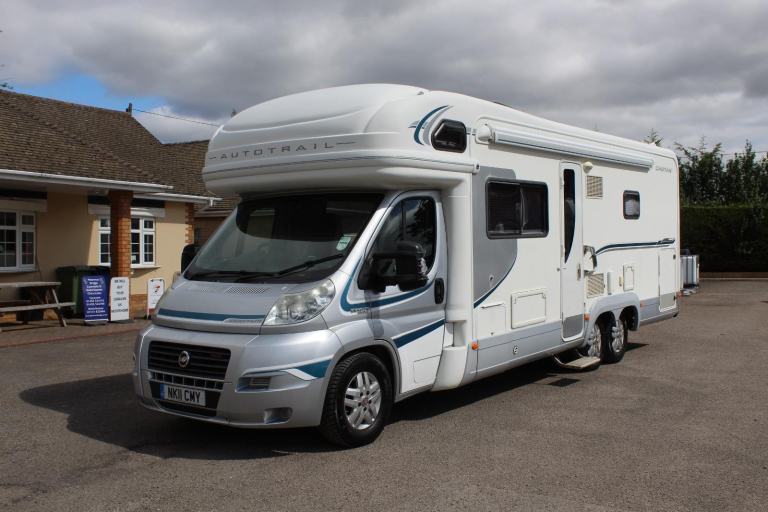 Auto-Trail Chieftain FIXED BED DIESEL MANUAL 2011