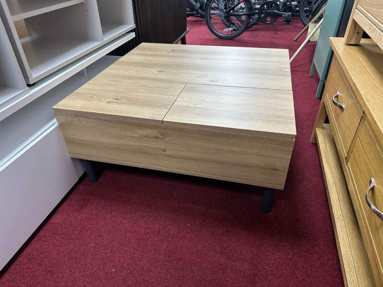 Wooden Lift-Top Coffee Table with Storage 