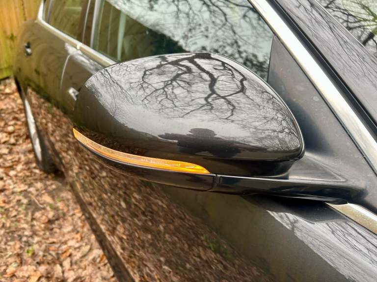 JAGUAR XF 3.0 d V6 240*LUXURY*ONLY73K-Xenons-Nav-BT&amp;Dab-LTHR**Stunning Example