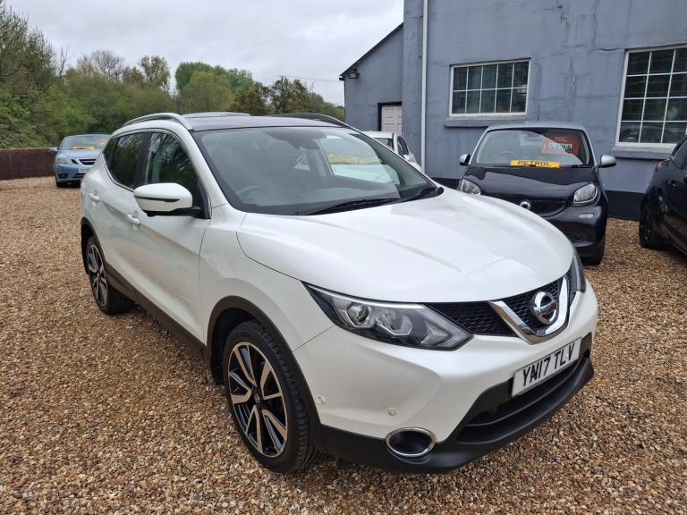 2017 Nissan Qashqai 1.2 DIG-T Tekna SUV 5dr Petrol Manual 2WD Euro 6 (s/s) (115