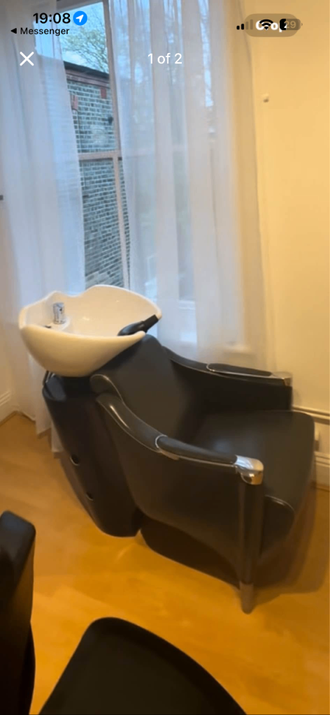 Hairdressing backwash basin 
