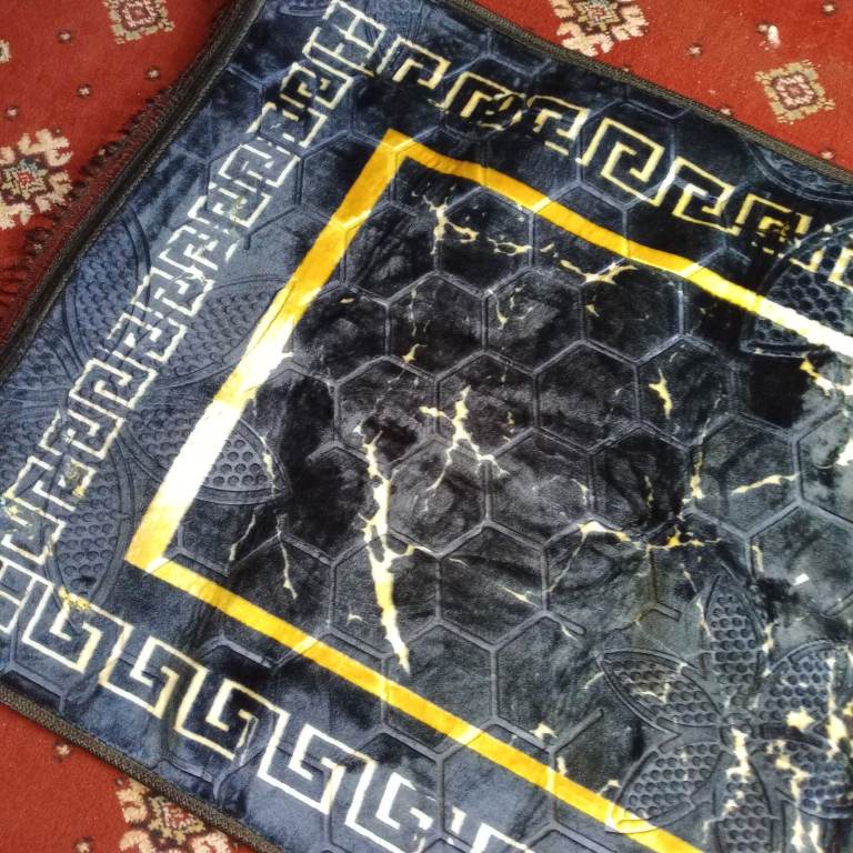  Turkish Rug BRAND NEW