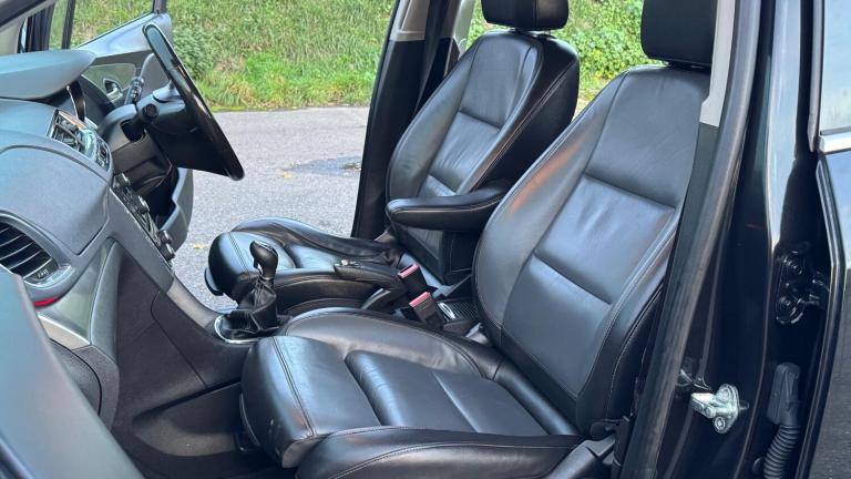 2015 Vauxhall Mokka 1.6i SE 2WD Euro 6 (s/s) 5dr HATCHBACK Petrol Manual