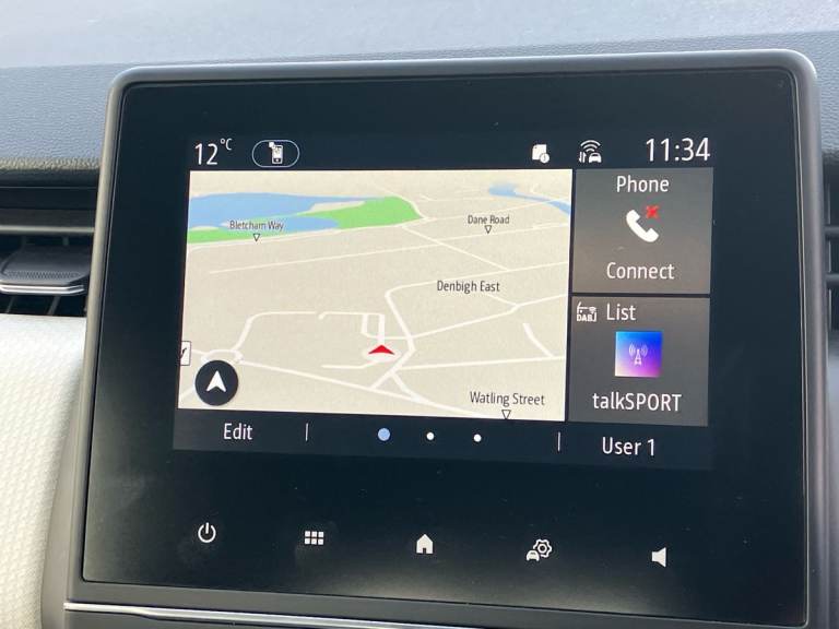 2022 Renault Clio 1.6 E-TECH Hybrid 140 SE Edition 5dr Auto Hatchback PETROL/ELECTRIC Automatic