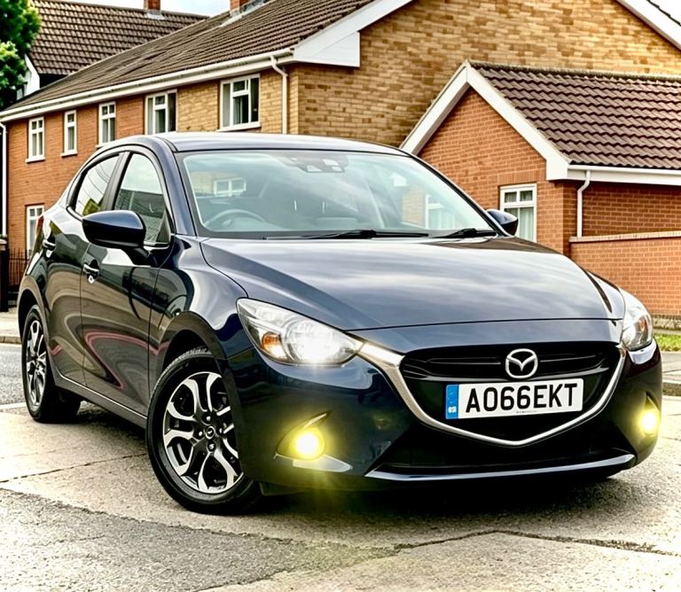 Mazda 2 sports nav 1.5 petrol 2016 1YRS mot £35 tax well maintained 