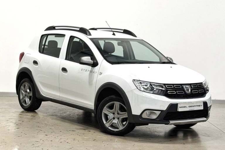 2019 Dacia Sandero Stepway 0.9 TCe Essential Hatchback 5dr Petrol Manual Euro 6 (s/s) (90 ps) Hat...