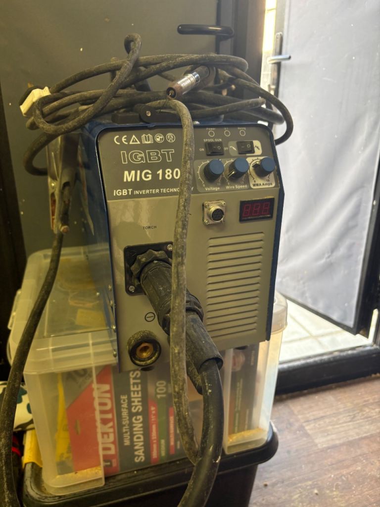 R-Tech MIG 180 Welding Machine with Accessories