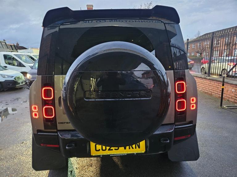 2025 Land Rover Defender 3.0 D250 X-Dynamic HSE 110 5dr Auto ESTATE DIESEL Automatic