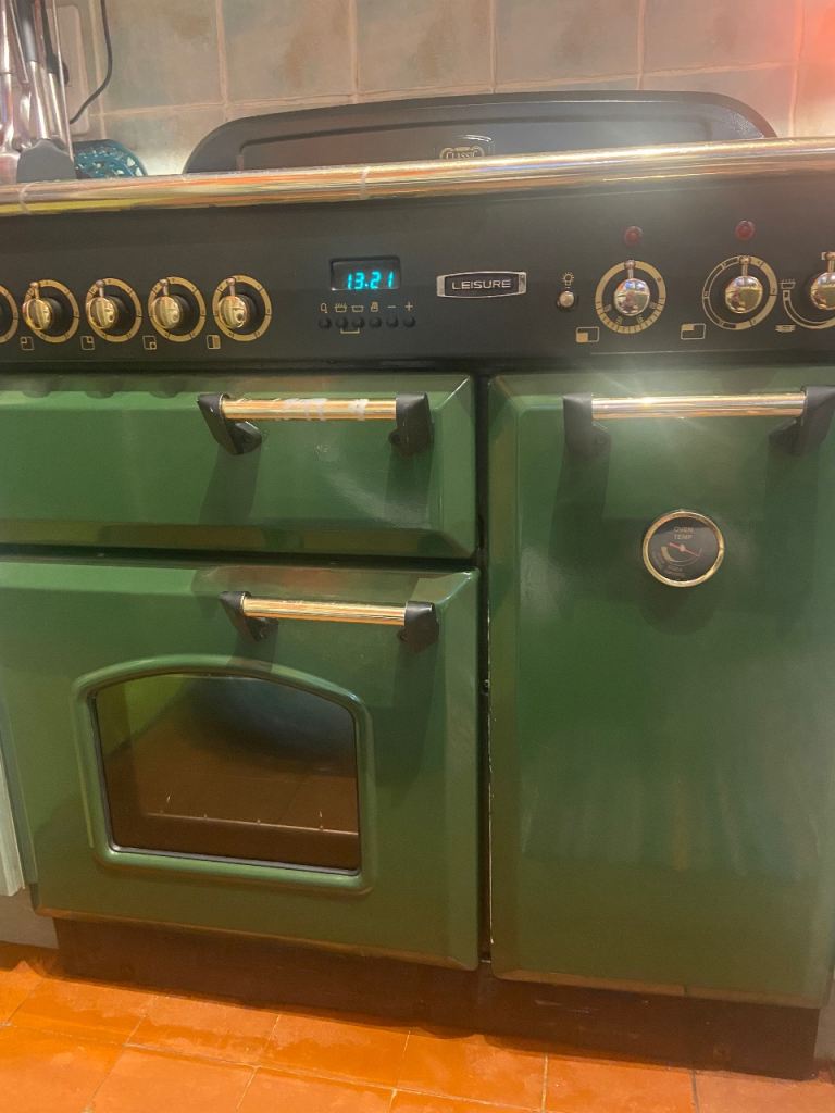 Leisure Classic 90 Freestanding Electric Range Cooker - Green, Good Condition