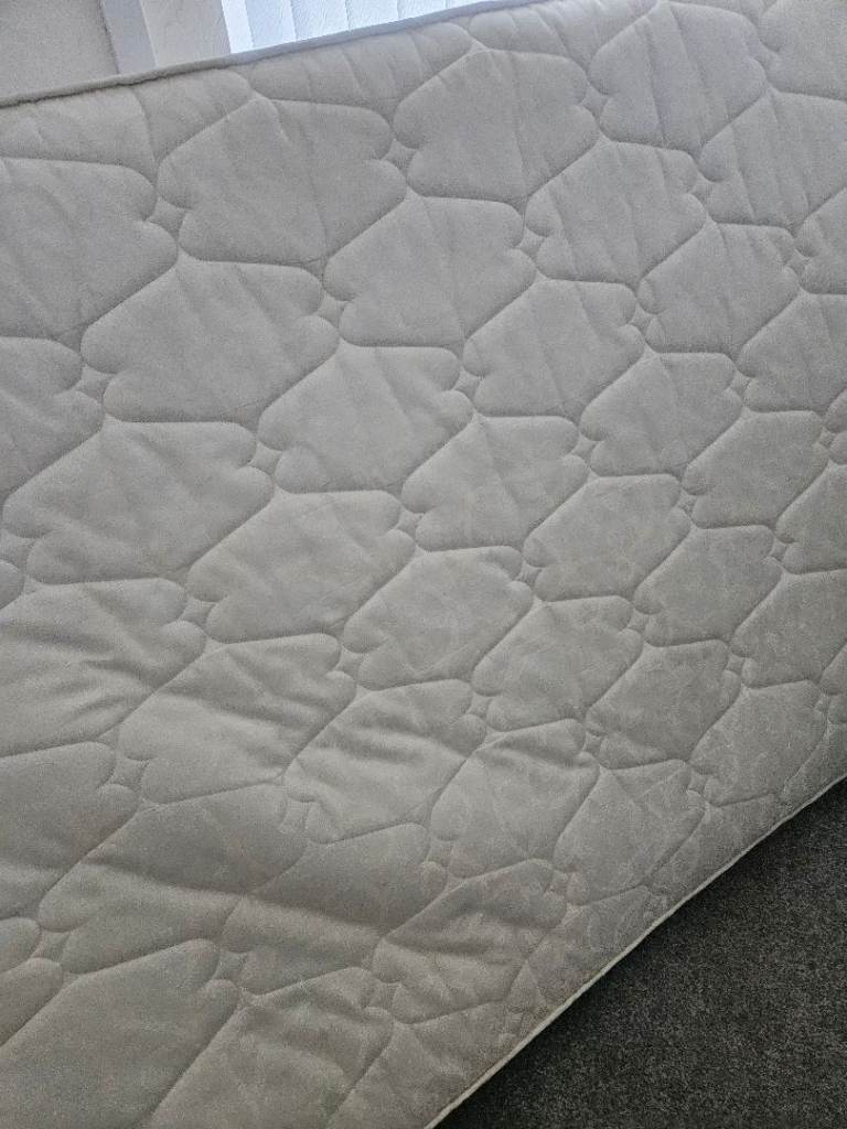 Dble bed and matress