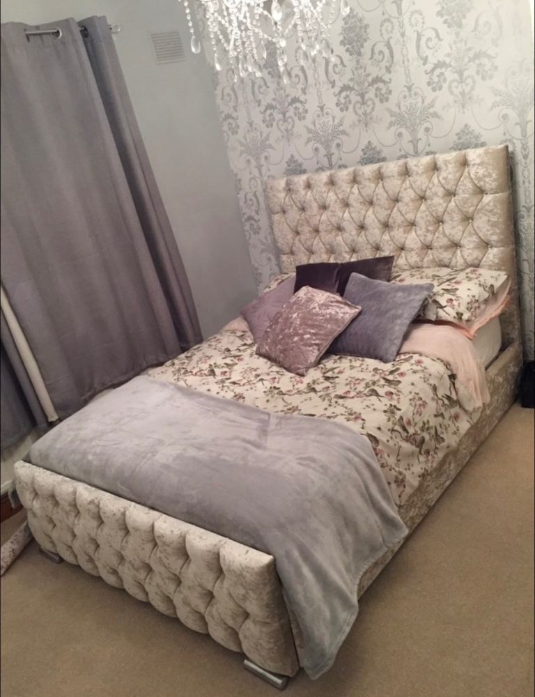 Crush velvet double bed - Champagne