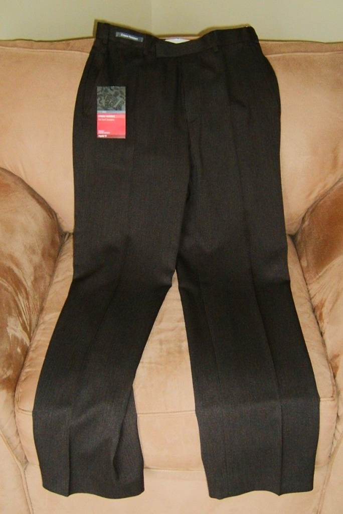 Mens trousers M&S NEW Crease Resistant – New with Tags 30x33