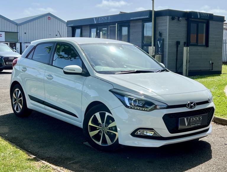 HYUNDAI I20 I20 1.4 PREMIUM AUTOMATIC 2016