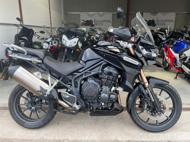 2011 - TRIUMPH TIGER EXPLORER 1200 - FULL SERVICE HISTORY - 12 MONTHS MOT